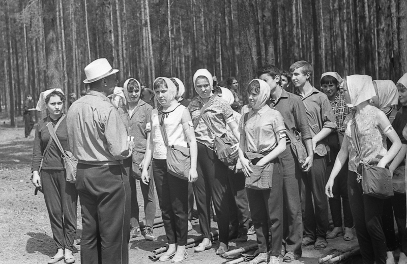 Гражданские в военное время. Гражданская оборона 1961. Сандружинницы Гражданская оборона. Учения гражданской обороны СССР. 1961г Гражданская оборона СССР.